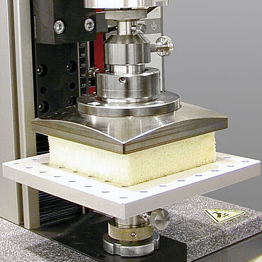 ZwickRoell Druckplatten zur Ermittlung der Stauchhärte nach ISO 3386-1 und ISO 3386-2