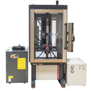 Elektromechanische Zeitstandprüfmaschine mit Induktionsheiz- und Kühlsystem zur Durchführung von TMF-Tests
