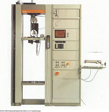 Универсальная испытательная машина Zwick 1455 с 4-цветным плоттером