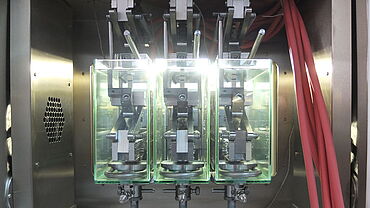 Kappa Multistation 3x10 kN dengan penangas cairan yang disesuaikan