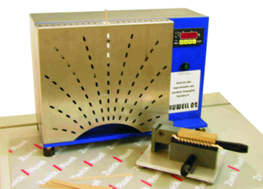 出屑槽用於製備紙張試樣，用於依照ISO 7263或TAPPI T 809標準進行瓦楞芯紙平壓強度測定(CMT)