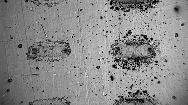 Ensaio de micro desgaste com o indentador nanométrico ZHN