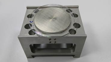 ZHN奈米壓痕儀中用於1個大試片的鋼製試片插入件固定架