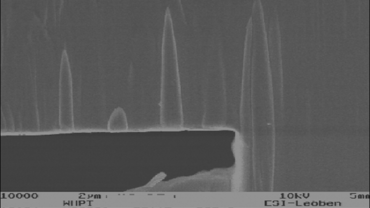 ZHN/SEM: Fracture toughness experiments on tungsten